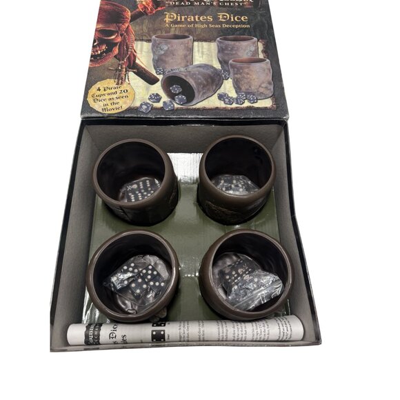 2006 Disney Pirates Of The Caribbean Dead Man’s Chest Pirates Dice Game COMPLETE - Picture 4 of 4